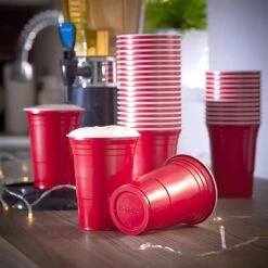 Merkloos Beerpong - 50 Stuk(s) - Red Cups Inc. 3 Ballen - Beerpong Drankspel - Plastic Bekers - Beer Pong -Tafelwaren Verkoop 1200x1200 559