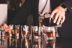 VDN Donella Whiskey Glazen Set Handgeblazen - 4 Whiskeyglazen – Tumbler - Loodvrij Kristal Glas -Tafelwaren Verkoop 1200x799 54