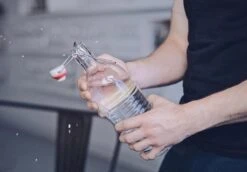 Bormioli Rocco Officina Karaf - Met Beugel - 1,2L -Tafelwaren Verkoop 1200x836 2