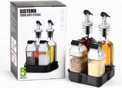 Merkloos Decopatent® Olie En Azijnstel SET Met RVS Schenktuit In Houder - Inhoud 1x Oliefles 1x Azijnfles Van Glas & 2x Specerijen Potjes -Tafelwaren Verkoop 1200x866 5