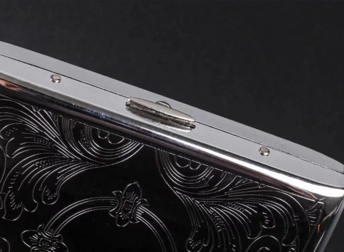 Merkloos Luxe Sigarettenhouder - Sigaretten Box 3 - Sigaretten Opbergdoosje - Sigaretten Koker Metaal - 20 Sigaretten - Cigarettecase 5 Merkloos Luxe Sigarettenhouder - Sigaretten Box 3 - Sigaretten Opbergdoosje - Sigaretten Koker Metaal - 20 Sigaretten - Cigarettecase - Afbeelding 5