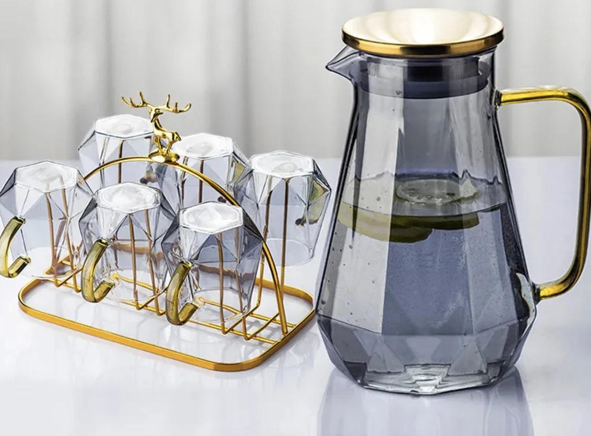 Luxaliving Waterkaraf Met 6 Glazen - Inhoud 1,5 Liter - Vaatwasser Bestendig - Glazenset - Karaf - Drankglazen 1 Luxaliving Waterkaraf Met 6 Glazen - Inhoud 1,5 Liter - Vaatwasser Bestendig - Glazenset - Karaf - Drankglazen