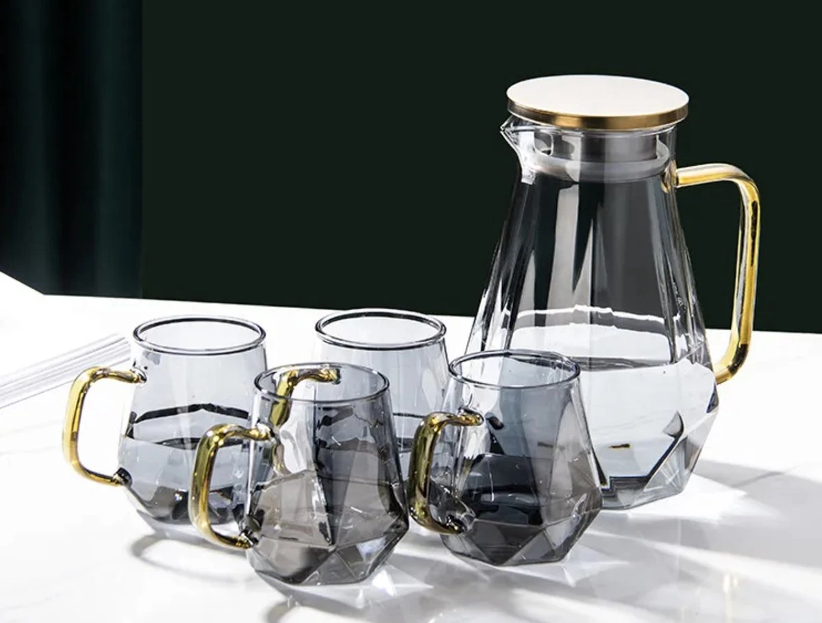 Luxaliving Waterkaraf Met 6 Glazen - Inhoud 1,5 Liter - Vaatwasser Bestendig - Glazenset - Karaf - Drankglazen 2 Luxaliving Waterkaraf Met 6 Glazen - Inhoud 1,5 Liter - Vaatwasser Bestendig - Glazenset - Karaf - Drankglazen - Afbeelding 2