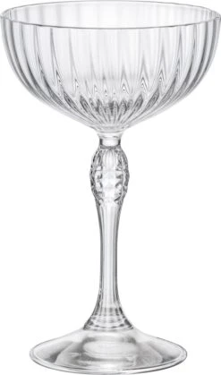 Bormioli Rocco America's Cocktail Martini Glazen - 22 Cl - 6 Stuks - Champagneglazen - Coupe - Kristalglas - Vaatwasserbestendig