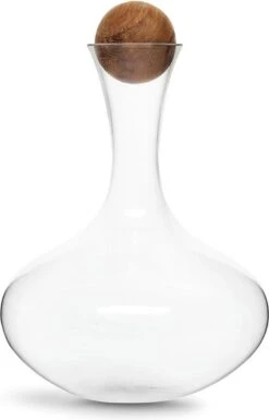 Sagaform - Nature - Wijn Karaf Met Eiken Stopper 16 Sagaform - Nature - Wijn Karaf Met Eiken Stopper -Tafelwaren Verkoop 769x1200 1