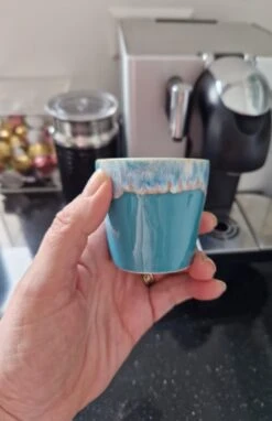 Costa Nova - Grespresso Servies - 6 Espresso Kopjes - Roze-Grijs-Azur-Red-Wit -Turquoise - Aardewerk - H 5.9 Cm -Tafelwaren Verkoop 776x1200 1